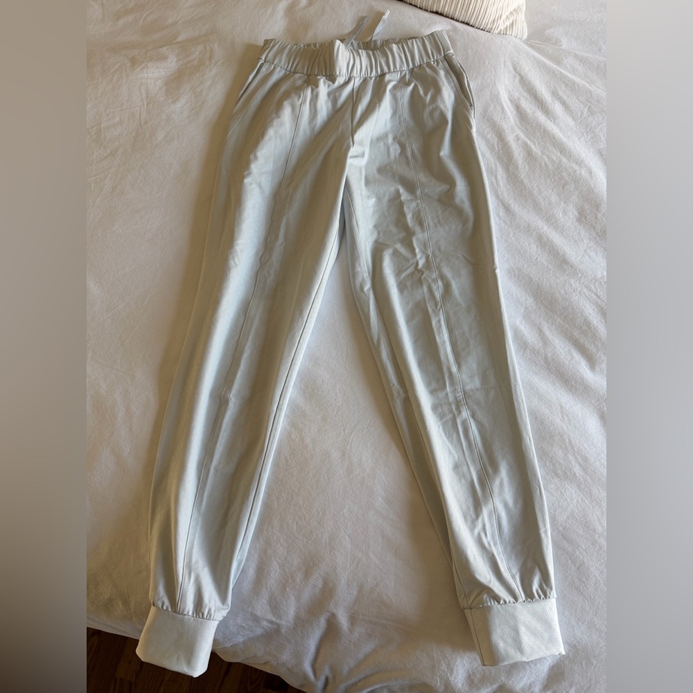 Nike Women’s Light Gray Joggers